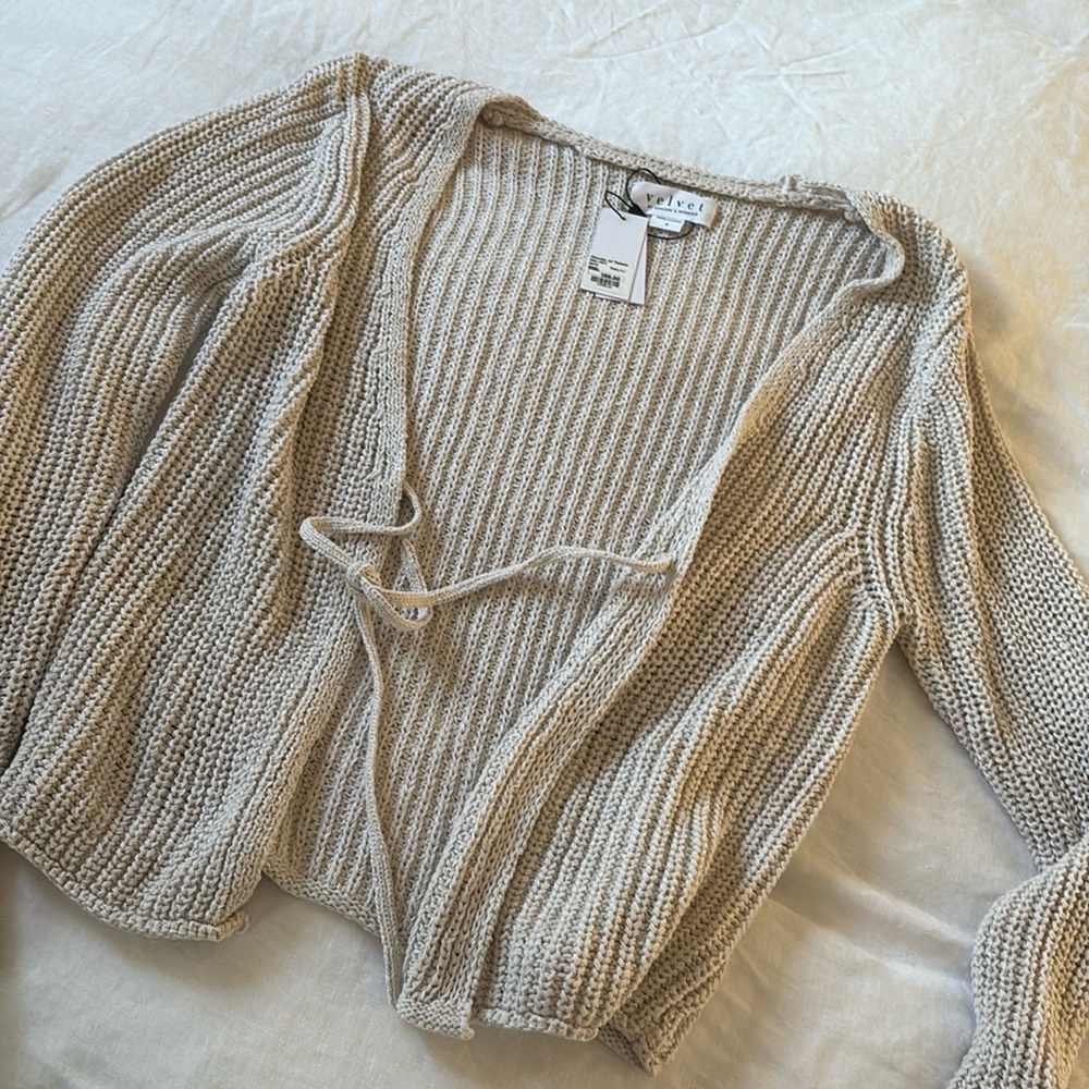 NWT tie top